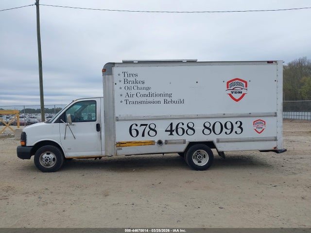 Продажа на аукционе авто 2003 Gmc Savana Cutaway Standard W/c7a, vin: 1GDHG31U131902636, номер лота: 44670014