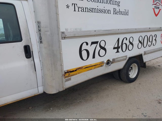 Продажа на аукционе авто 2003 Gmc Savana Cutaway Standard W/c7a, vin: 1GDHG31U131902636, номер лота: 44670014