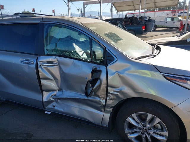 2024 TOYOTA SIENNA 5TDZSKFC4RS137614 Photo 5