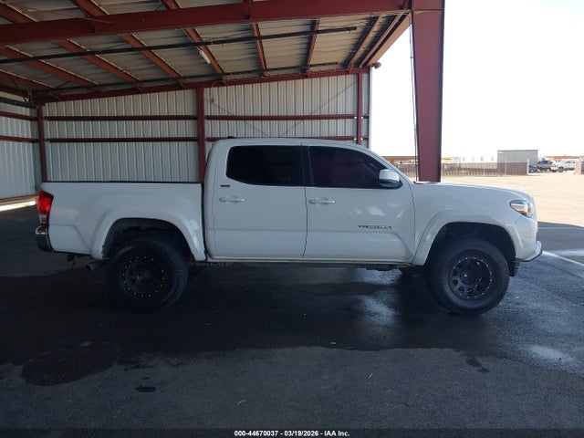 5TFAX5GN8GX061807 Toyota Tacoma Sr5