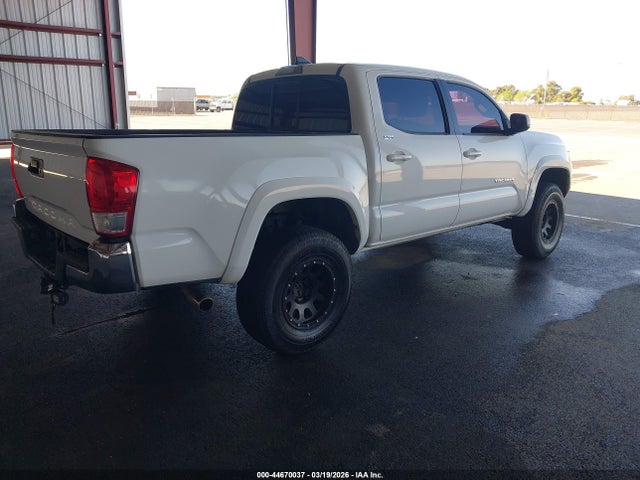 5TFAX5GN8GX061807 Toyota Tacoma Sr5