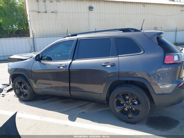 1C4PJLLBXMD112622 Jeep Cherokee Altitude Fwd