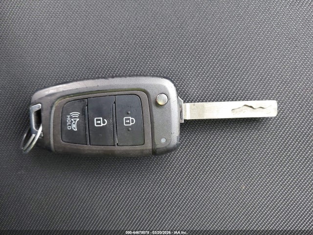 Продаж на аукціоні авто 2022 Hyundai Tucson Se, vin: 5NMJACAE1NH067047, номер лоту: 44670078