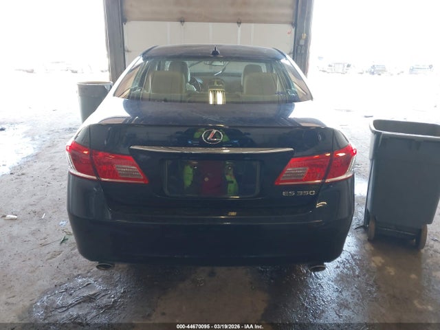 44670095 :رقم المزاد ، JTHBK1EG7B2435795 vin ، 2011 Lexus Es 350 مزاد بيع