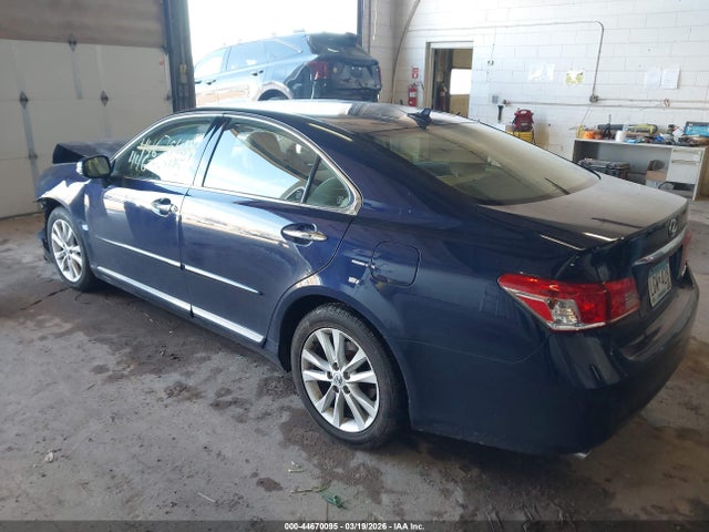 2011 LEXUS ES 350 JTHBK1EG7B2435795 Photo 2