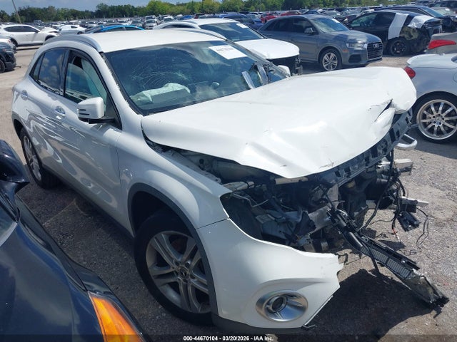 2020 MERCEDES-BENZ GLA 250 W1NTG4EB6LU030863