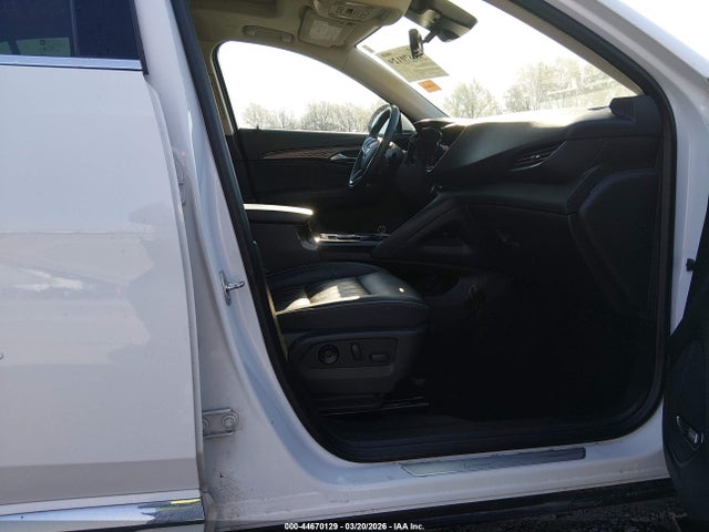 44670129 :رقم المزاد ، LRBFZRR42ND020632 vin ، 2022 Buick Envision Fwd Avenir مزاد بيع
