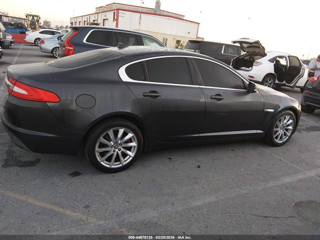 44670135 :رقم المزاد ، SAJWA0ES3DPS63907 vin ، 2013 Jaguar Xf I4 T مزاد بيع