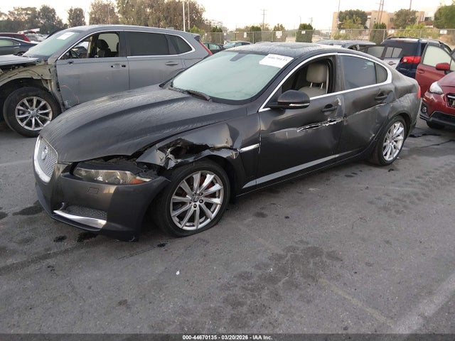 44670135 :رقم المزاد ، SAJWA0ES3DPS63907 vin ، 2013 Jaguar Xf I4 T مزاد بيع