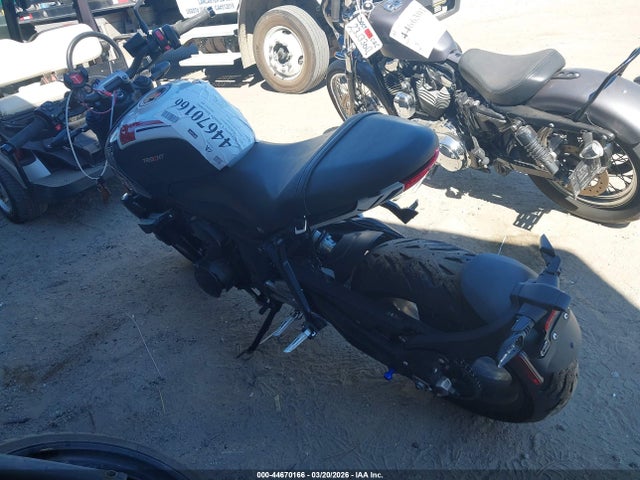 Triumph Motorcycle Trident 660 2025 SMTL10UL6STBV9268 Image 3