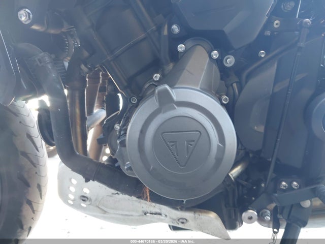 Triumph Motorcycle Trident 660 2025 SMTL10UL6STBV9268 Image 9