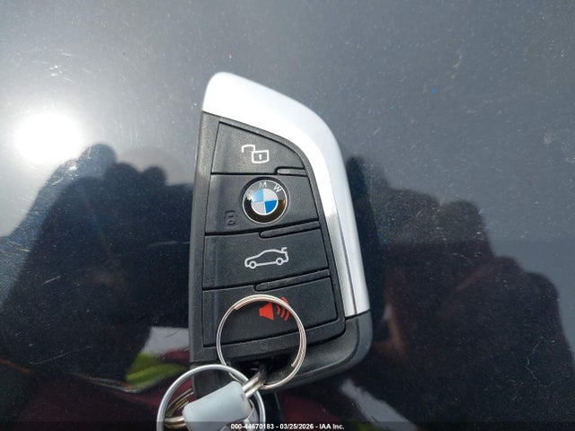 44670183 :رقم المزاد ، 3MW89FF09R8D95234 vin ، 2024 Bmw 330i Xdrive مزاد بيع