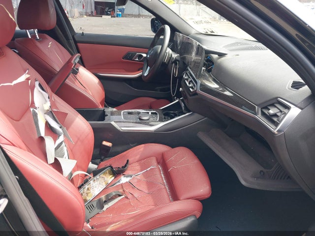 44670183 :رقم المزاد ، 3MW89FF09R8D95234 vin ، 2024 Bmw 330i Xdrive مزاد بيع