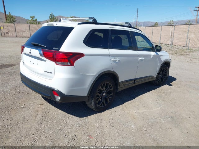Mitsubishi Outlander Le 2018 JA4AZ3A39JZ024504 Image 4