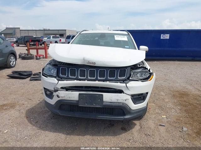 Продажа на аукционе авто 2018 Jeep Compass Latitude Fwd, vin: 3C4NJCBB8JT139817, номер лота: 44670205