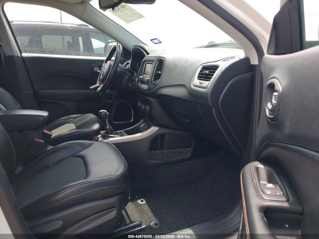Продажа на аукционе авто 2018 Jeep Compass Latitude Fwd, vin: 3C4NJCBB8JT139817, номер лота: 44670205