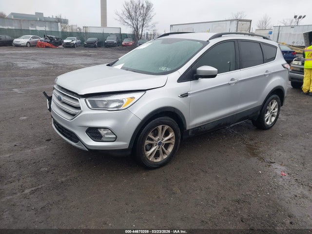 Ford ESCAPE SE 2018 1FMCU0GD2JUB35822 Image 2