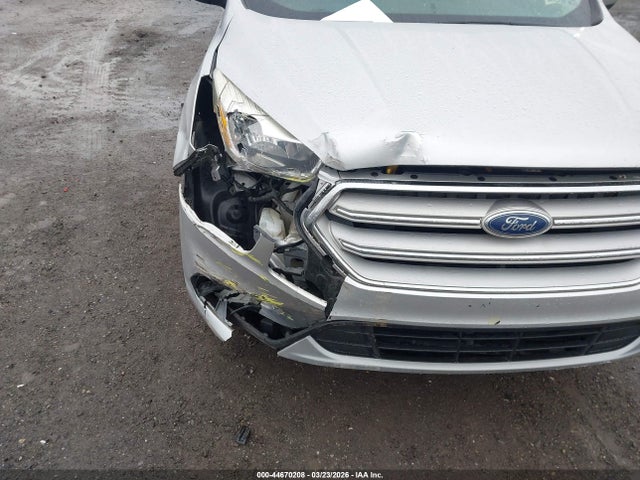 Ford ESCAPE SE 2018 1FMCU0GD2JUB35822 Image 6