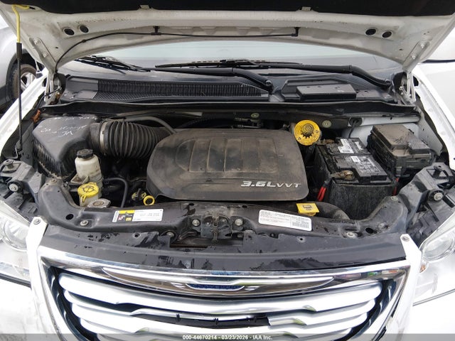 Продаж на аукціоні авто 2016 Chrysler Town & Country Touring, vin: 2C4RC1BGXGR206473, номер лоту: 44670214