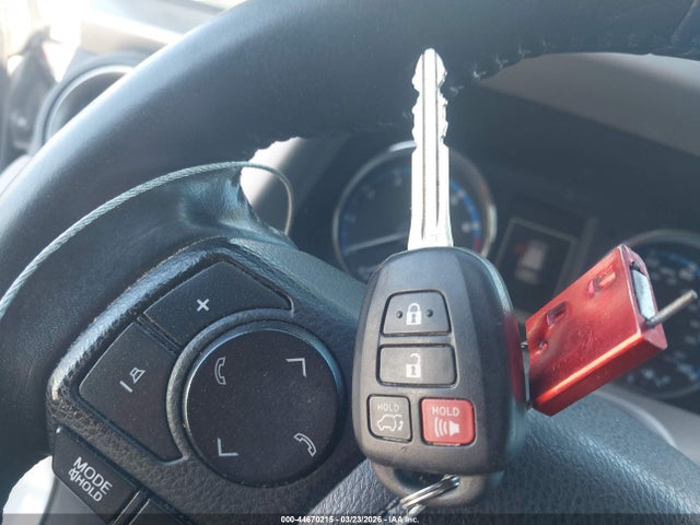 44670215 :رقم المزاد ، 2T3WFREV6GW307664 vin ، 2016 Toyota Rav4 Xle مزاد بيع
