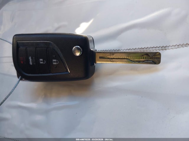 4T1C11AK6PU145638 Toyota CAMRY LE