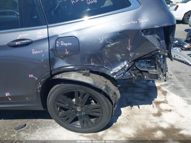5FNYF5H2XNB033097 Honda Pilot 2wd Special Edition