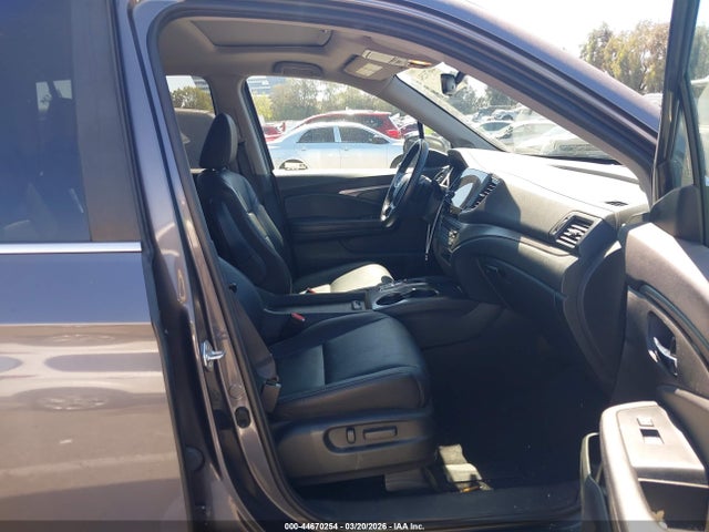 5FNYF5H2XNB033097 Honda Pilot 2wd Special Edition