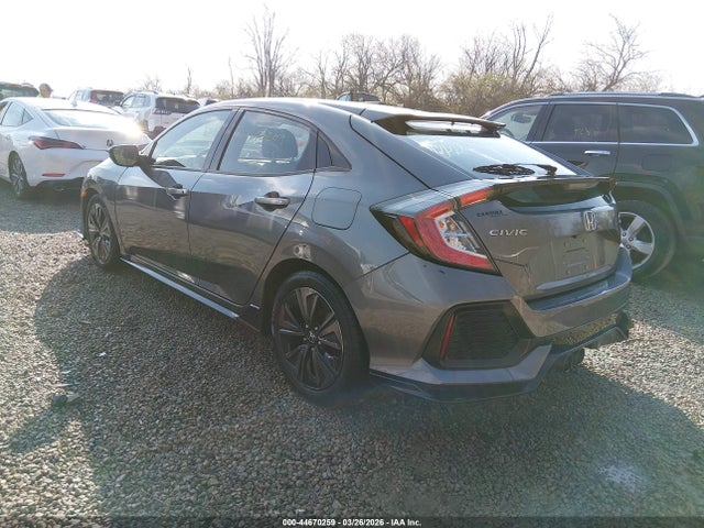 44670259 :رقم المزاد ، SHHFK7H95JU216539 vin ، 2018 Honda Civic Sport Touring مزاد بيع
