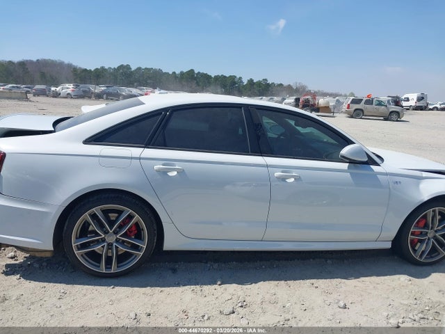 44670292 :رقم المزاد ، WAUFFAFCXJN103766 vin ، 2018 Audi S6 4.0t Premium Plus مزاد بيع