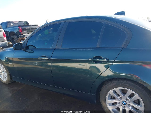 Продажа на аукционе авто 2007 Bmw 328i, vin: WBAVA375X7NE27284, номер лота: 44670314