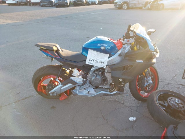 ZD4XGUA05TS000556 Aprilia Rs 660