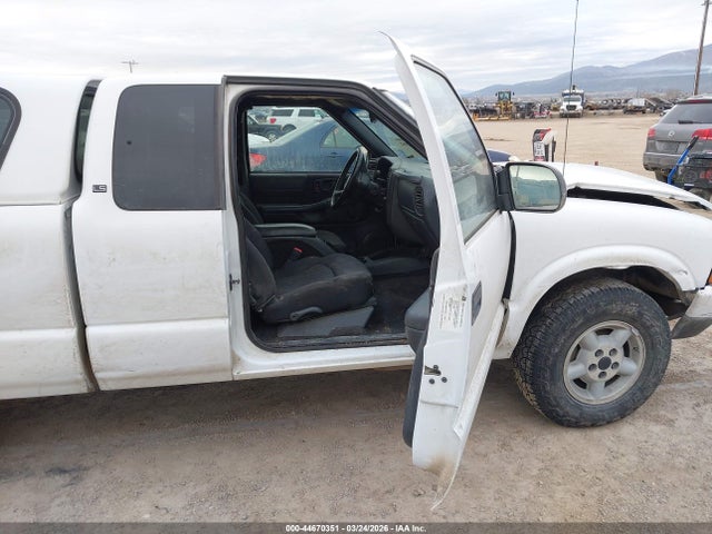 2003 Chevrolet S-10 Ls მანქანა იყიდება აუქციონზე, vin: 1GCDT19X238120760, აუქციონის ნომერი: 44670351