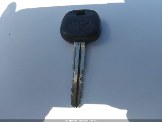 Aukcja sprzedaży 2004 Toyota Sequoia Limited V8, vin: 5TDBT48AX4S211908, numer aukcji: 44670355