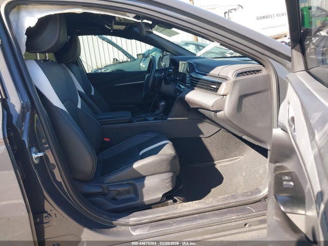 2025 TOYOTA CAMRY 4T1DAACK0SU599846 Photo 4