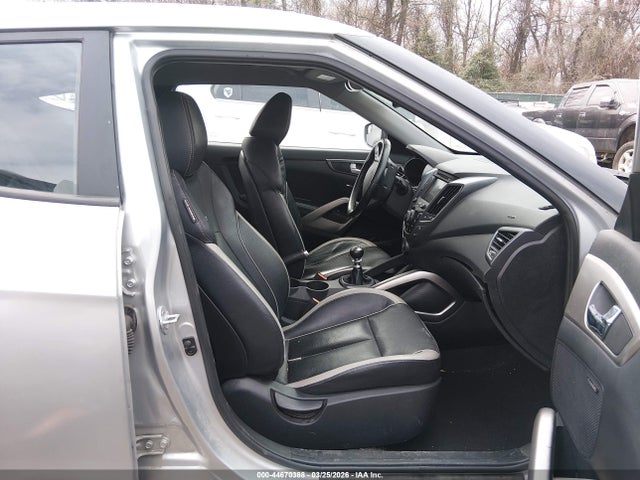 2015 HYUNDAI VELOSTER KMHTC6AE4FU240344 Photo 4