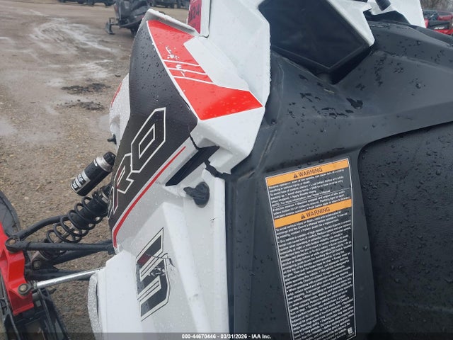 Polaris Rush 800 Pro-s 2016 SN1DP8PSXGC178684 Image 13