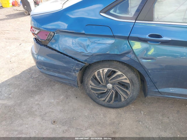 Продажа на аукционе авто 2019 Volkswagen Jetta 1.4t Sel Premium, vin: 3VWGB7BU0KM180109, номер лота: 44670447