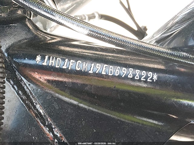 2014 HARLEY-DAVIDSON FLHTCU 1HD1FCM19EB698822 Photo 9