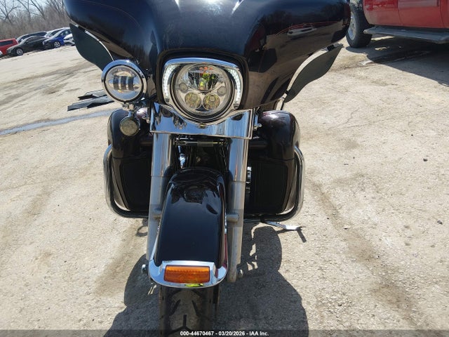 Harley-Davidson Flhtcu Ultra Classic Electra Gld 2014 1HD1FCM19EB698822 Image 17