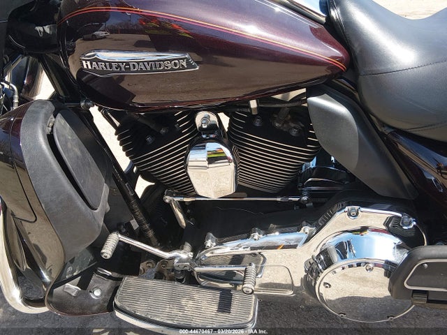 2014 HARLEY-DAVIDSON FLHTCU 1HD1FCM19EB698822 Photo 8