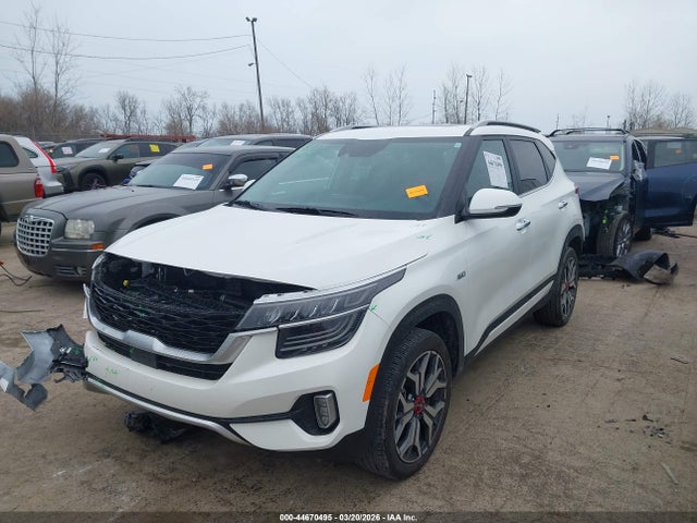 2022 KIA SELTOS KNDETCA2XN7306703 Photo 1