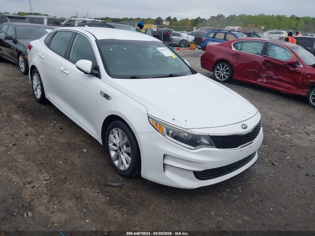 Aukcja sprzedaży 2017 Kia Optima Lx, vin: 5XXGT4L30HG172896, numer aukcji: 44670533