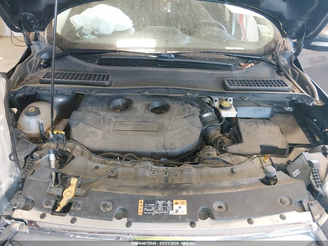 1FMCU0J9XHUA45915 Ford Escape Titanium