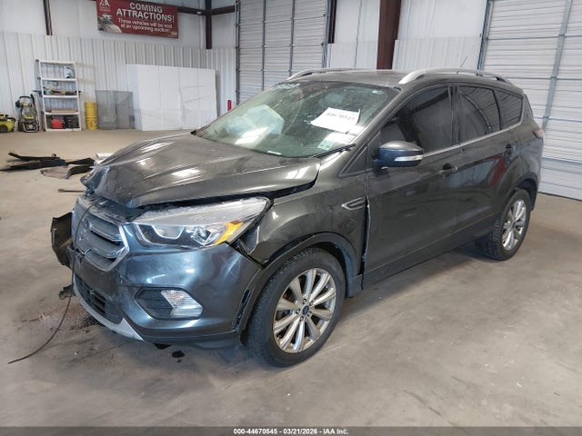 1FMCU0J9XHUA45915 Ford Escape Titanium