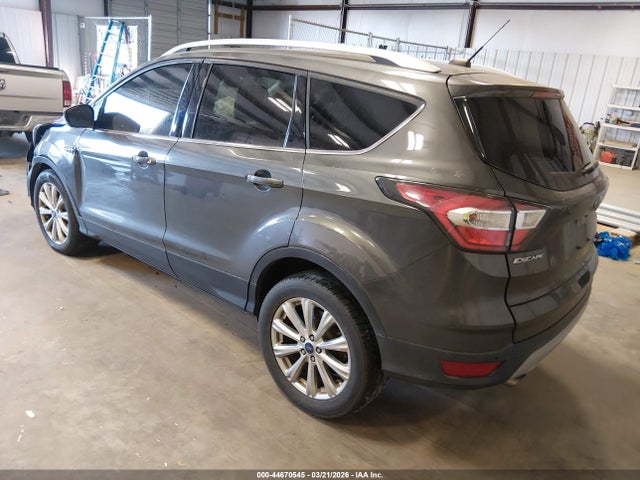 1FMCU0J9XHUA45915 Ford Escape Titanium