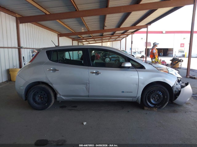 1N4BZ0CP6HC303047 Nissan LEAF S