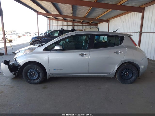 1N4BZ0CP6HC303047 Nissan LEAF S