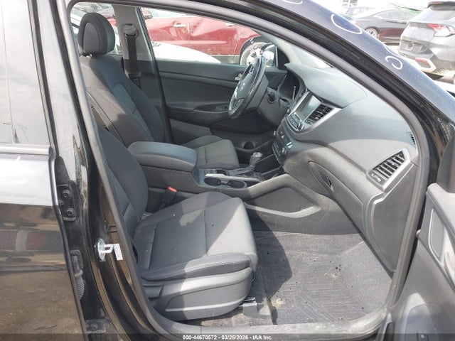Aukcja sprzedaży 2018 Hyundai Tucson Value, vin: KM8J3CA21JU799628, numer aukcji: 44670572
