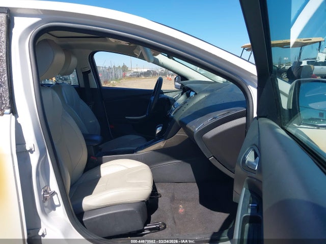 1FADP3N21JL244867 Ford Focus Titanium