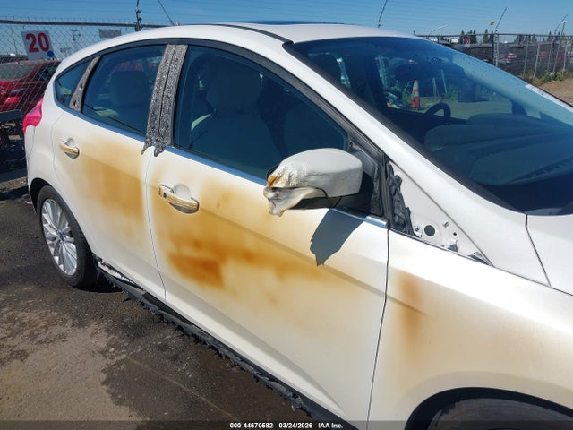 1FADP3N21JL244867 Ford Focus Titanium
